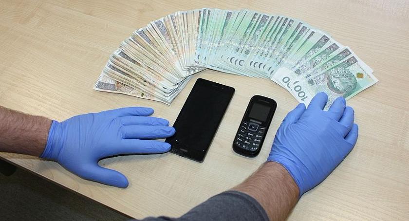 Agnieszka K., fałszywa policjantka, ukradła 40 tysięcy złotych, twierdząc, że jest policjantką
