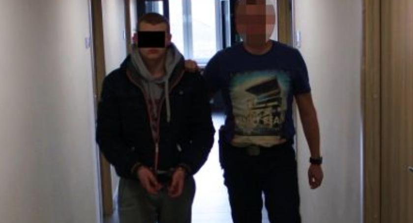 Dwaj chuligani z Mokotowa, Łukasz G. i jego nieletni kompan, dokonali trzech rozbojów