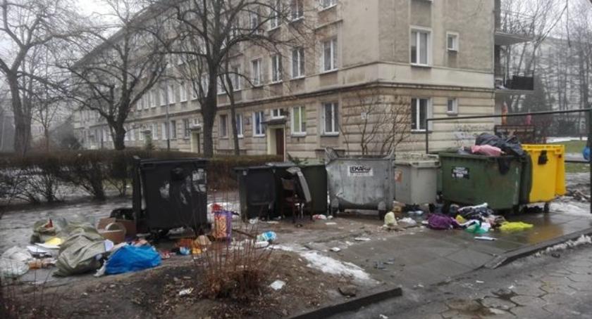Śmieciowisko na ul. Sieleckiej – objaw szerszego problemu i... zadanie dla demokracji?