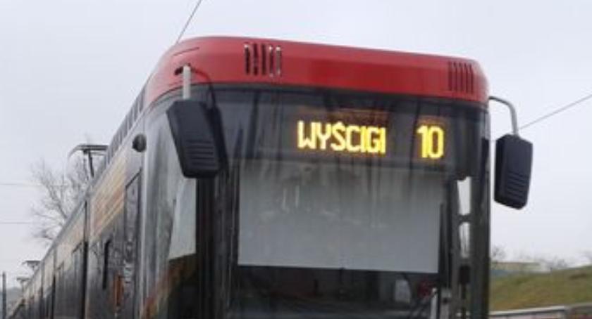 Nie żyje pieszy potrącony przez tramwaj nr 10 przed przystankiem Niedźwiedzia na Puławskiej