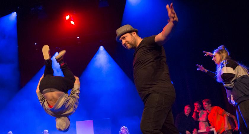 Gala „Art Mokotów” odbyła się i… była wielkim triumfem 180 młodych artystów i animatorów kultury