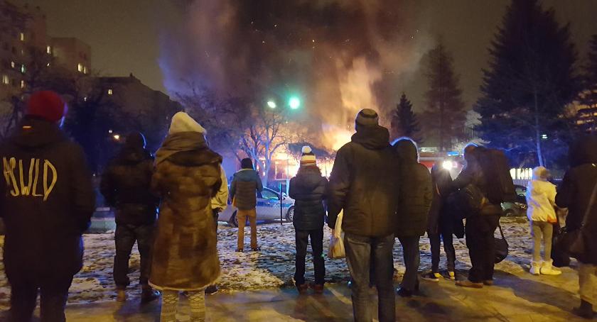 Rodzina ze Służewa, której dom strawił pożar, potrzebuje natychmiastowej pomocy!
