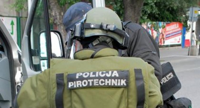 Czy w szpitalu MSWiA na Wołoskiej została podłożona bomba? Piorotechnicy i psy w akcji...