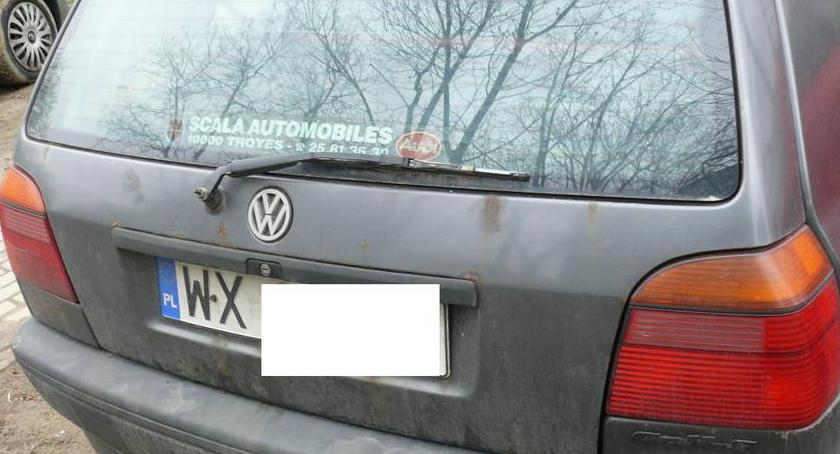 Tak bardzo kocha matkę, że postanowił ukraść jej auto – 26 maja br. 