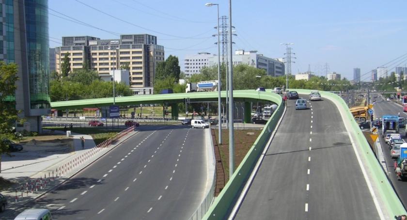 Od dzisiaj (4 sierpnia br.) jednopasmowy ruch na Marynarskiej. Do końca wakacji...