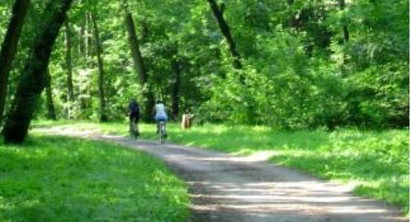 Brakuje kilometra ścieżki, a moglibyśmy nieprzerwanie śmigać na rowerach od Młocin do Powsina!