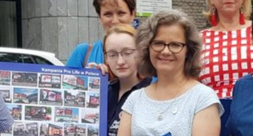 Nowy Zarząd Mokotowa został wybrany! Sami faceci, a kobieta... „wiernie czeka”