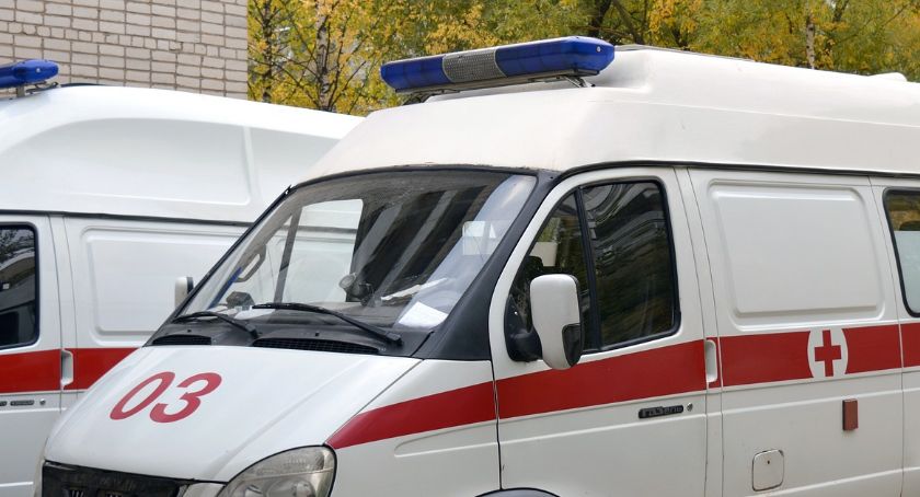 Rodzina potrącona na pasach 