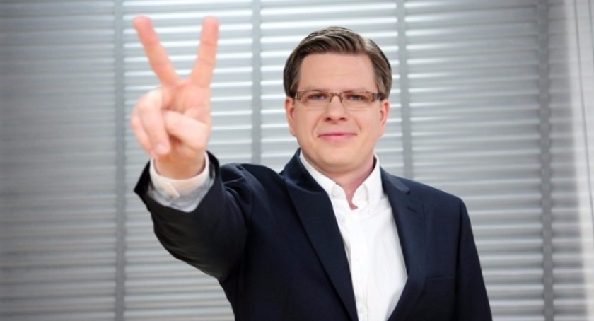 Filip Chajzer dla powstańców warszawskich – na Facebooku i w życiu