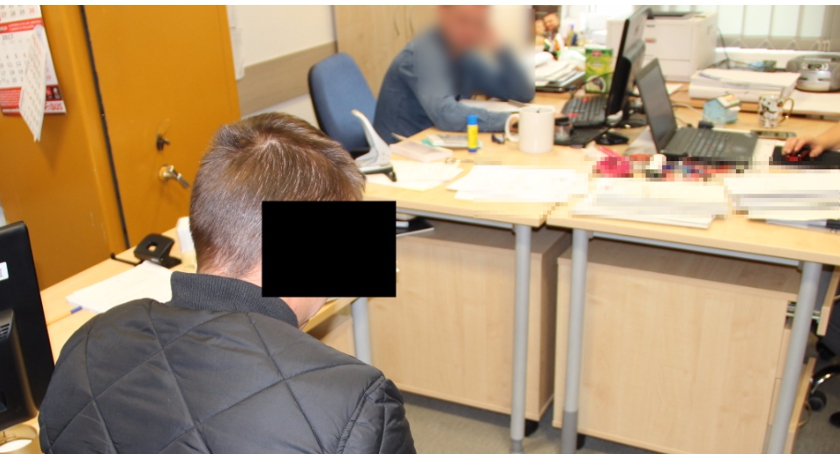 Metoda „na policjanta” nadal skuteczna… do czasu