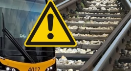Taksówka wjechała pod tramwaj na Mokotowie