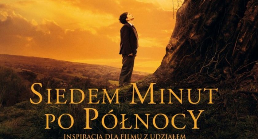 Siedem minut po północy na skwerze Kisiela w Piasecznie