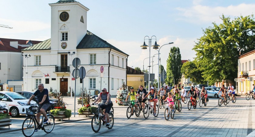 Piknik Rowerowy na Rynku w Piasecznie