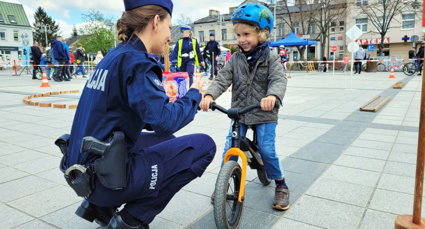 BEZPIECZEŃSTWO DZIECI