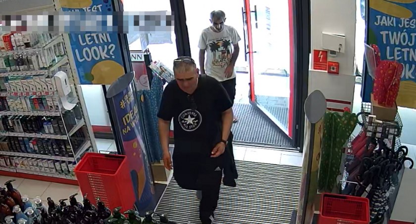 Dokonali kradzieży w drogerii - rozpoznajesz ich?