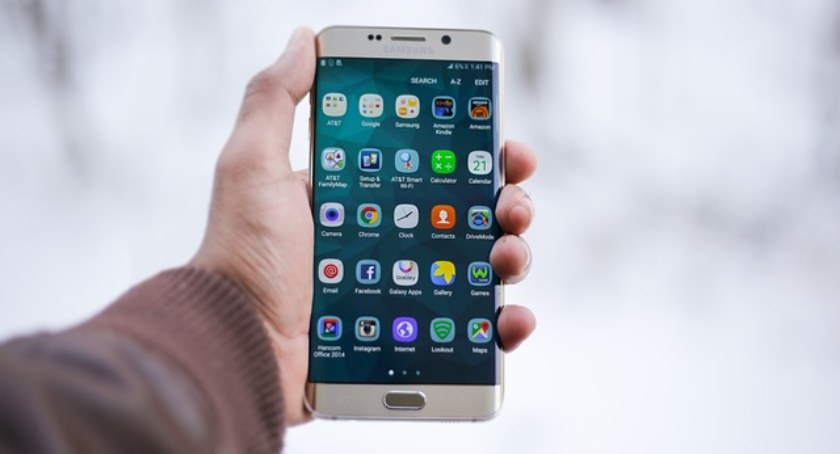 Telefon na raty – gdzie kupić w Piasecznie? Czy warto?