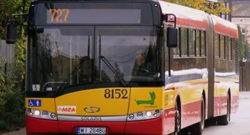 Przebudowa ulicy Szkolnej w Głoskowie - trasy objazdowe dla 727 oraz L-5