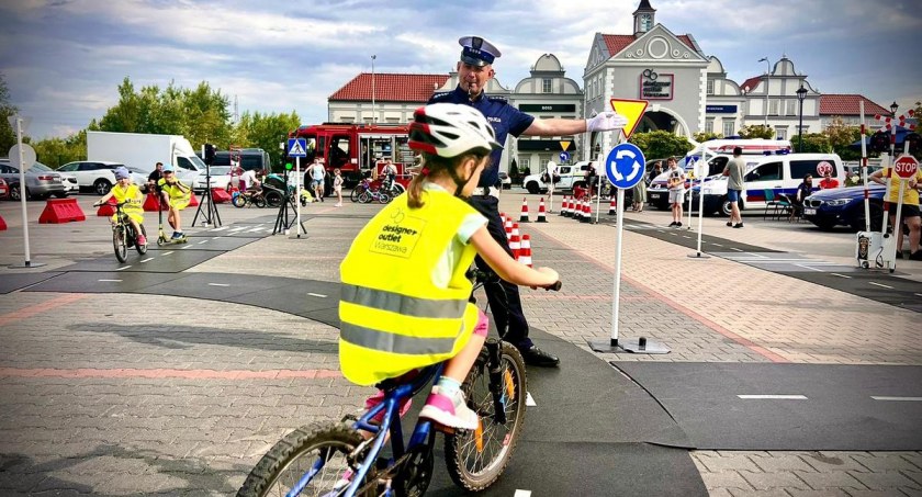 Relacja z pikniku rodzinnego z okazji rozpoczęcia wakacji w Piasecznie