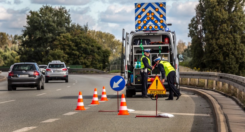 Bezpiecznie do celu – wolniej i ostrożnie na drodze