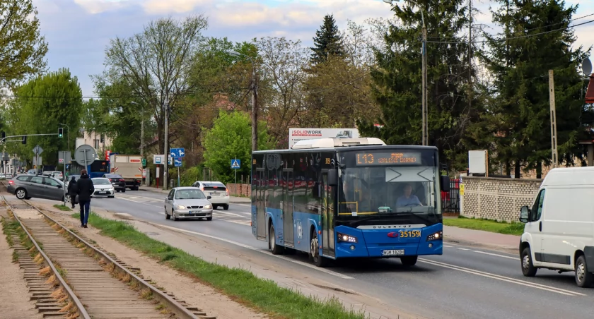 Zmiany w transporcie publicznym w związku z przebudową ul. Sienkiewicza w Piasecznie