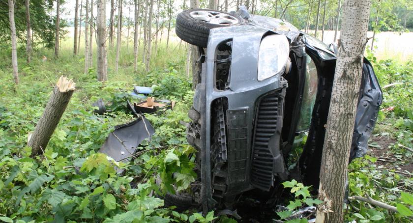 Poszukujemy kierowcy białego audi
