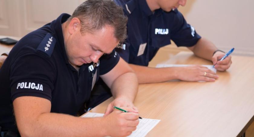 asp.szt. Mariusz Wielogórski zwycięzcą zawodów na najlepszego dzielnicowego Komendy Stołecznej Polic