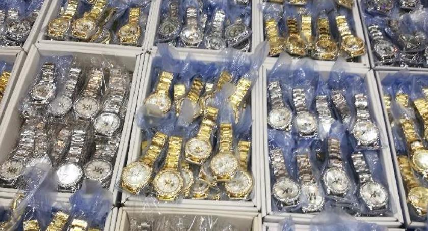 Zabezpieczono podrobione zegarki o wartości 4 000 000 zł