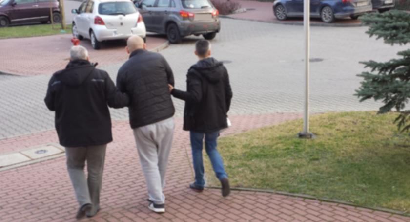Narkotyki na wyposażeniu warsztatu samochodowego