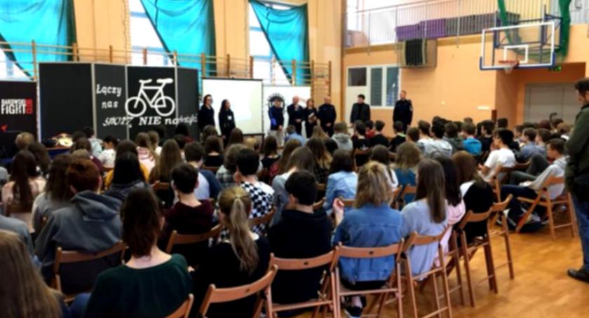 Akcja Łączy nas sport nie narkotyki