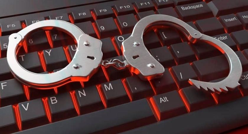 Fałszywa tożsamość i sfałszowana kopia bankowego przelewu
