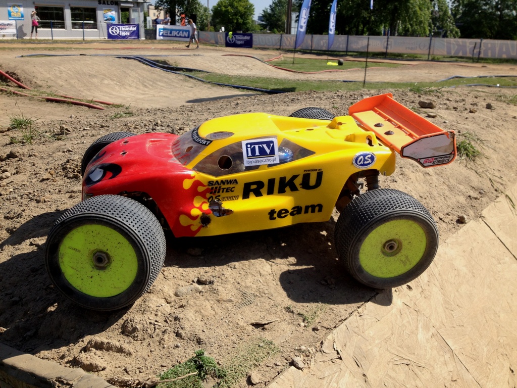 Finał Mistrzostw Polski modeli zdalnie sterowanych.