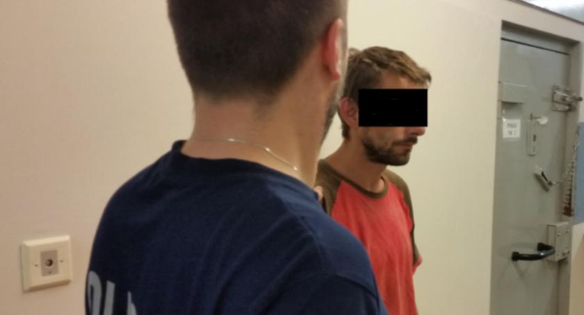 Podejrzewany o dealerkę trafił do policyjnej celi
