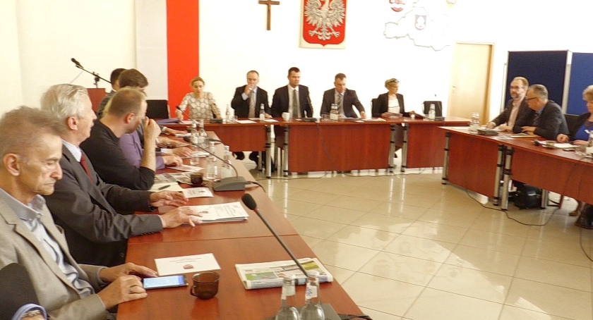 Dokończenie przerwanej sesji w Powiecie Piaseczyńskim.