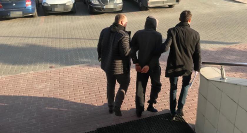 Posiadał broń palną, amunicję, znaczną ilości narkotyków