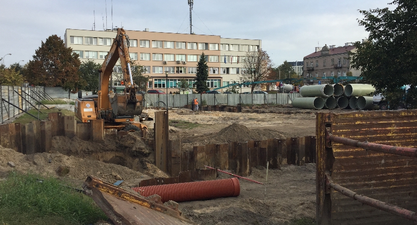 Postęp prac na Skwerze Kisiela