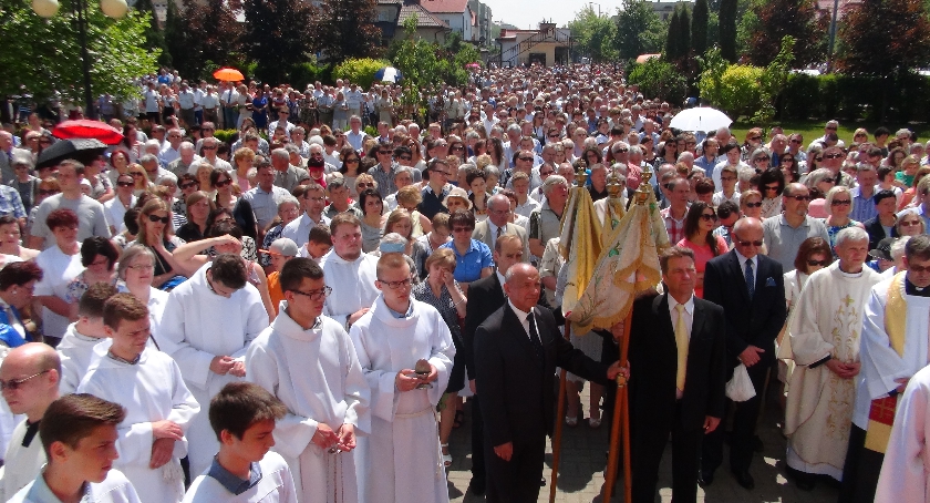 Procesja Bożego Ciała w Piasecznie.