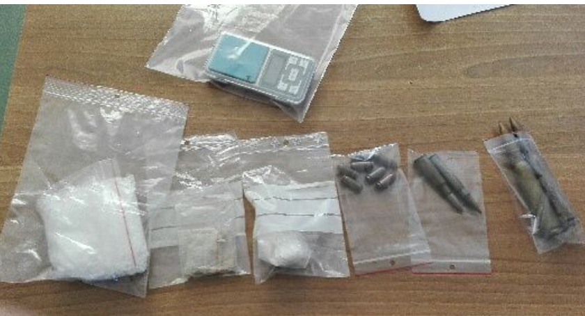 Areszt dla 28- latka, który posiadał 120 gram narkotyków i amunicję