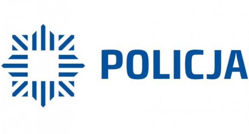 Zaproponował policjantom 50 tysięcy złotych