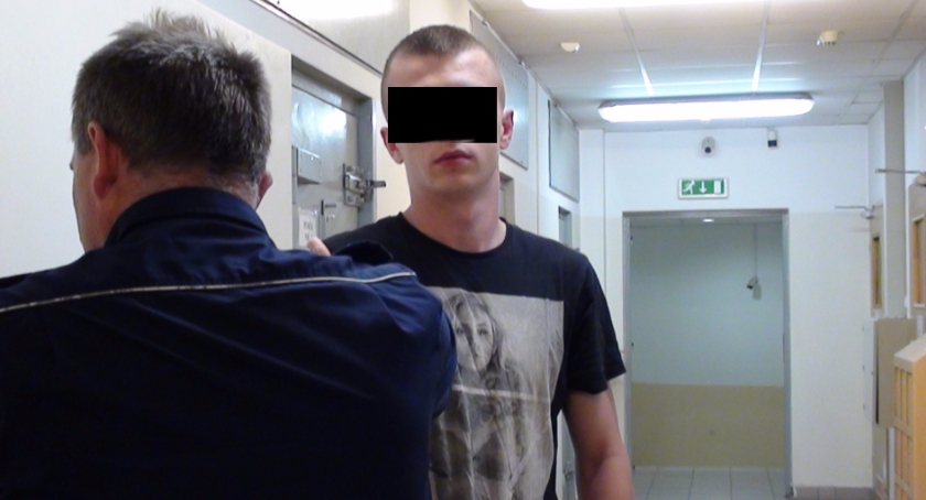 Zatrzymani trafili do celi, volkswagen wrócił do właściciela