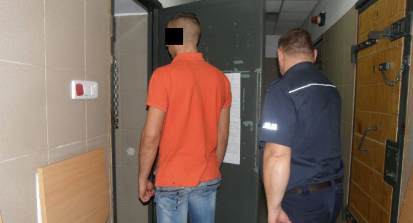 Zatrzymano dwóch mężczyzn podejrzewanych o dokonanie rozboju