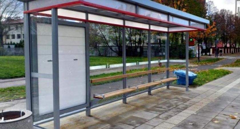 Modernizacja dzielnicy Ursus: Nowe wiaty przystankowe