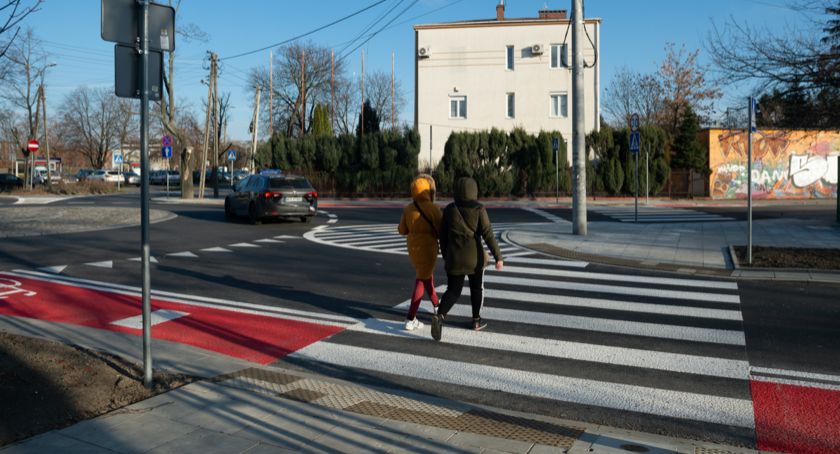 Modernizacja dzielnicy Ursus: Rondo powstało w miejscu skrzyżowania