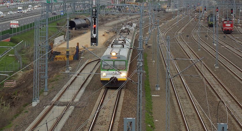 PILNE: Utrudnienia w kursowaniu pociągów KM-SKM