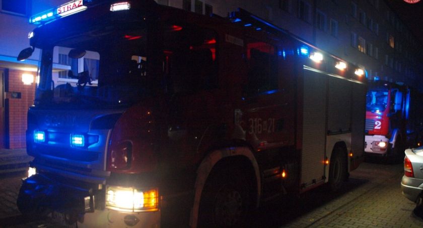 Tragiczny pożar w Ursusie. Jedna osoba trafiła do szpitala