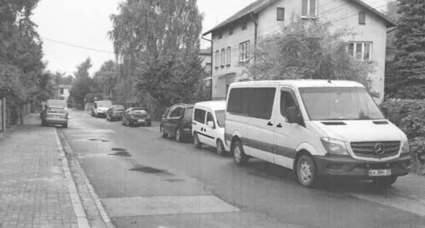 Zepsute samochody blokują ulice w Ursusie!