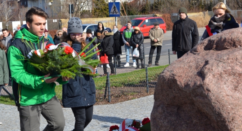 Hołd dla dawnego prezydenta II RP, Stanisława Wojciechowskiego, w 148. rocznicę urodzin