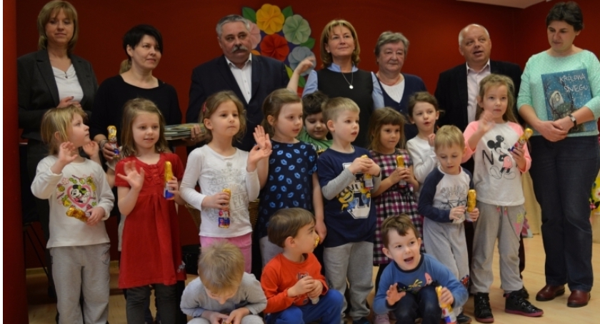 „Bukiet Pani Wiosny” w Domu Kultury „Kolorowa”: wernisaż pokonkursowy