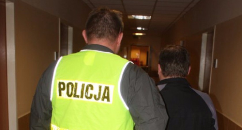 Oślepiał pilotów lądujących na Okęciu laserem, robił to z terenu Ursusa, a teraz posiedzi z 8 lat…