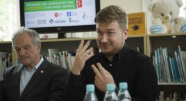 Wykaz słów wymyślonych. Poezja migana w Ursusie