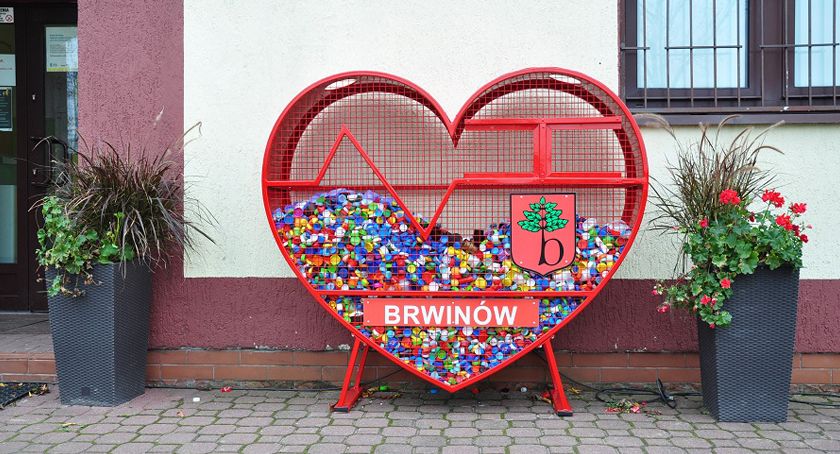 Pojemniki do zbiórki plastikowych nakrętek w gminie Brwinów